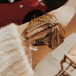 Bracelet Libellule Volant Doré