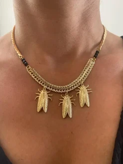 Collier Petite Cigale Cica doré et Onyx